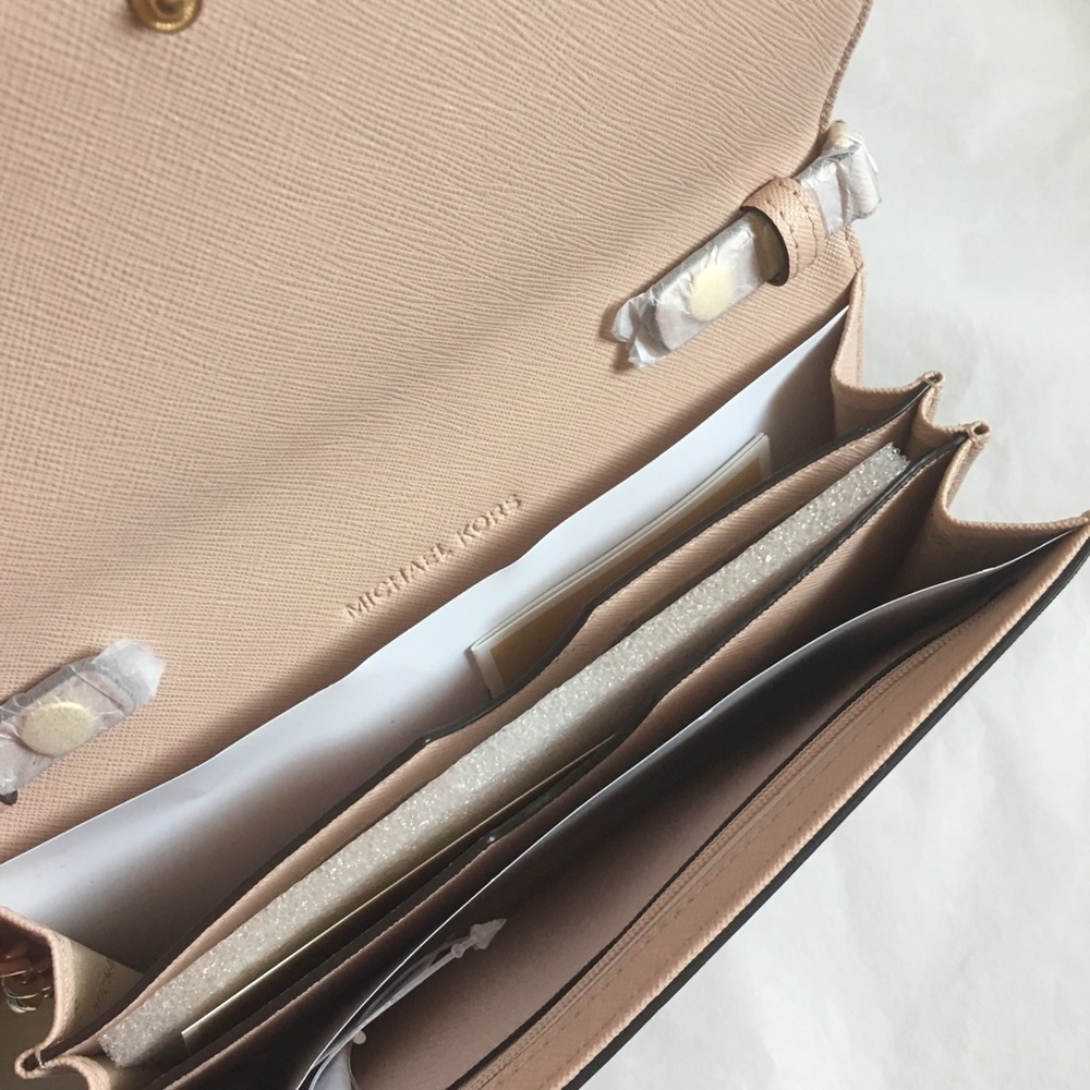 Michael Kors Large Phone Crossbody - Picture 2 of 5